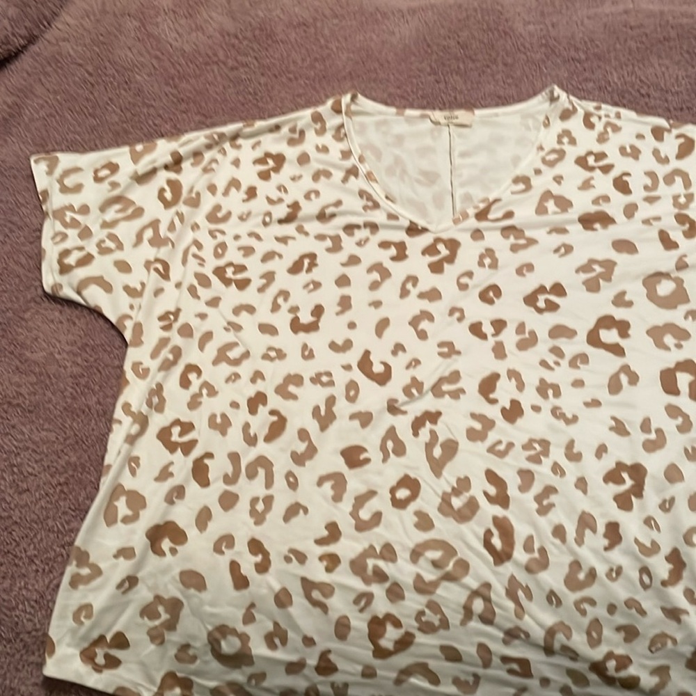 Animal print top
